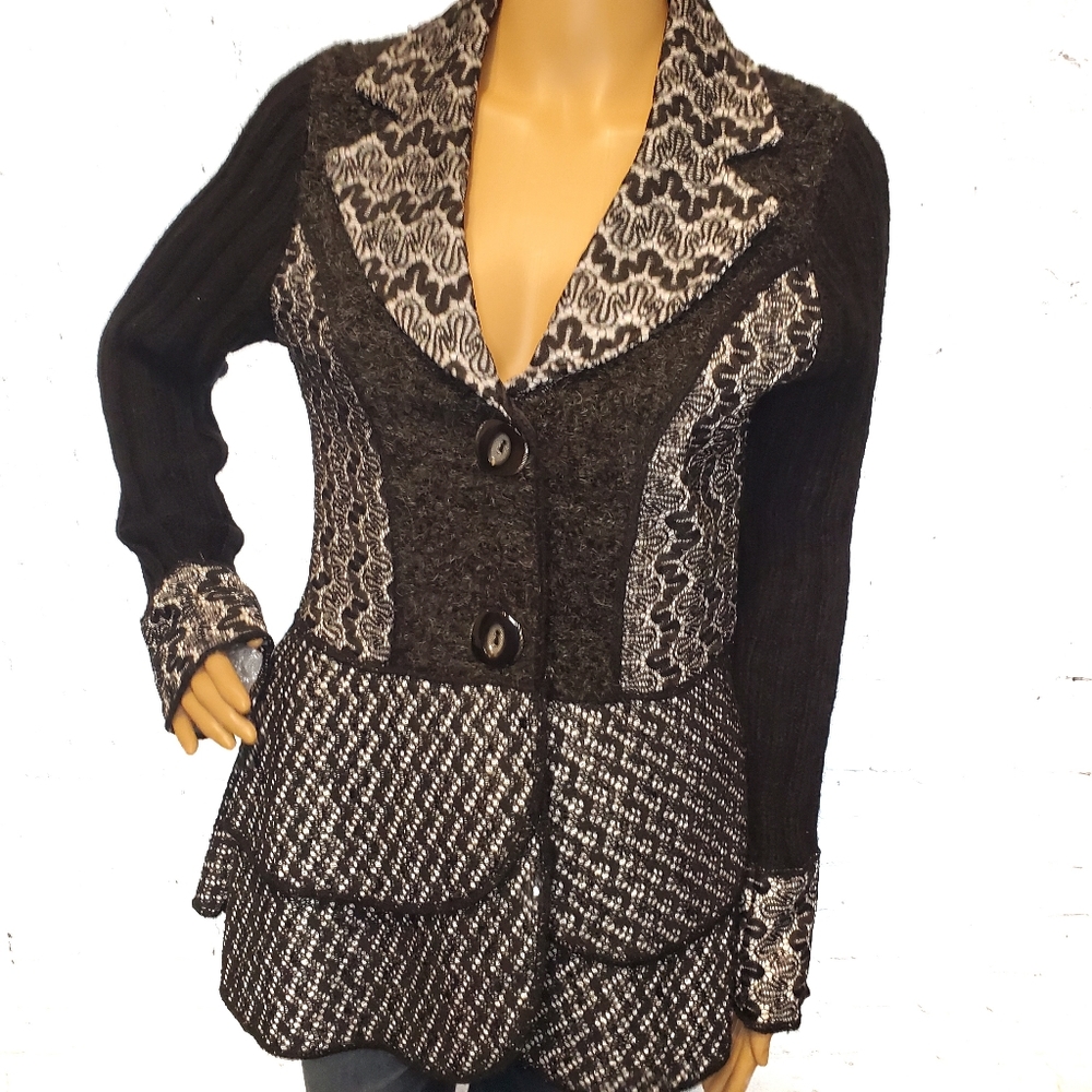 Beautiful Sioni NWT wool cardigan